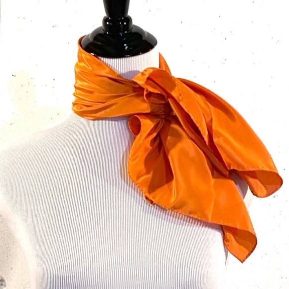 Vintage Circa 1980s, Versa by Vera, Orange Scarf, Satin Scarf, Scarf Collectors - Picture 4 of 8